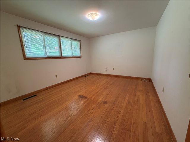 3 Woodland Drive, Vienna, WV 26105