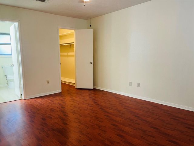 12431 Huntington Field Drive, Houston, TX 77099