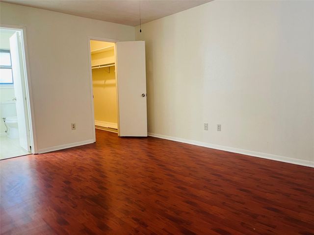 12431 Huntington Field Drive, Houston, TX 77099