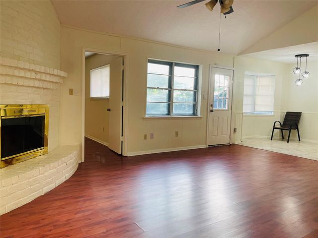 12431 Huntington Field Drive, Houston, TX 77099