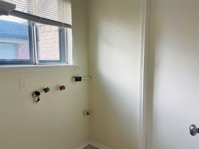 12431 Huntington Field Drive, Houston, TX 77099