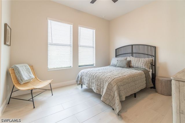 822 105th AVE N, Naples, FL 34108