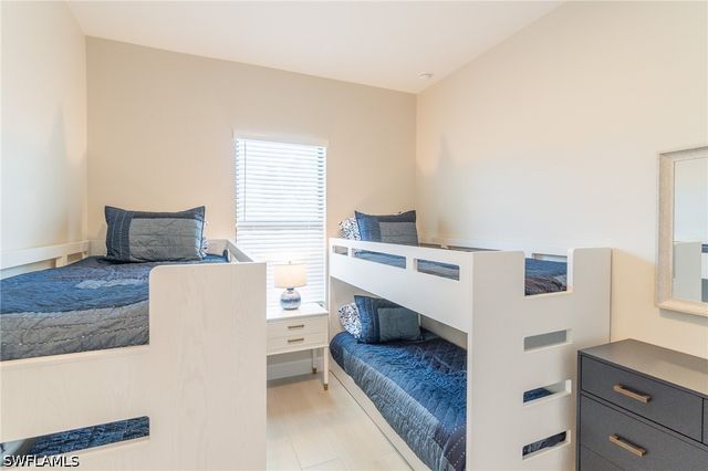 822 105th AVE N, Naples, FL 34108