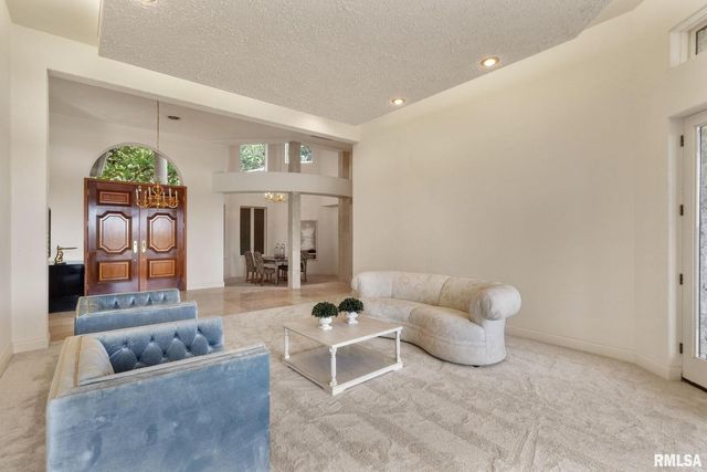 28176 226TH Street, Le Claire, IA 52753