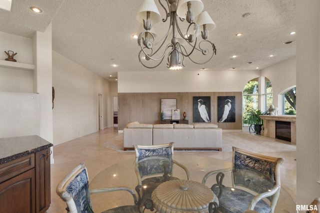 28176 226TH Street, Le Claire, IA 52753