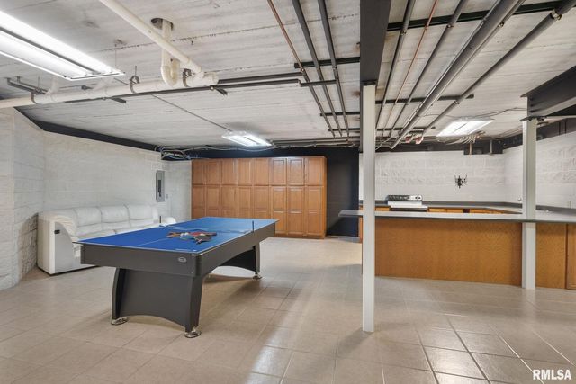 28176 226TH Street, Le Claire, IA 52753