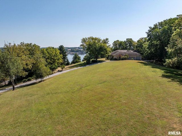 28176 226TH Street, Le Claire, IA 52753