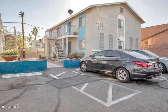 1249 W PIERCE Street, Phoenix, AZ 85007