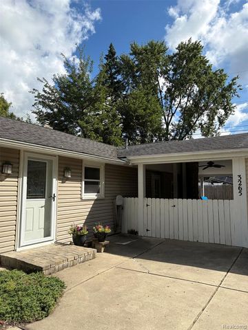 3265 Chambourne Street, Commerce Twp, MI 48382