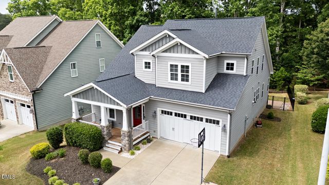 428 Skybluff Circle, Fuquay Varina, NC 27526