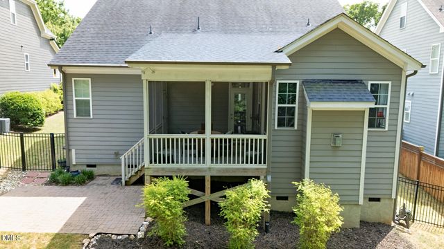 428 Skybluff Circle, Fuquay Varina, NC 27526