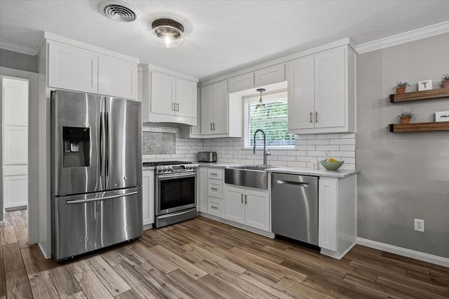 4405 Westlake Drive, Fort Worth, TX 76109