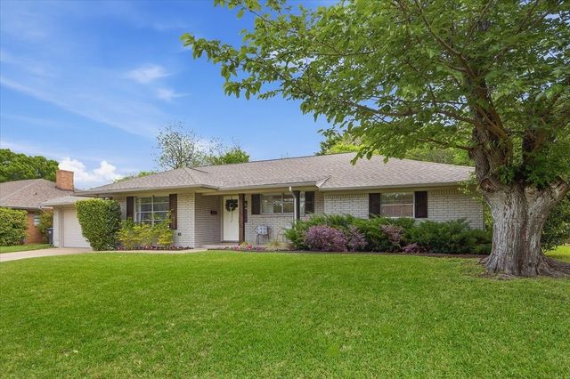 4405 Westlake Drive, Fort Worth, TX 76109