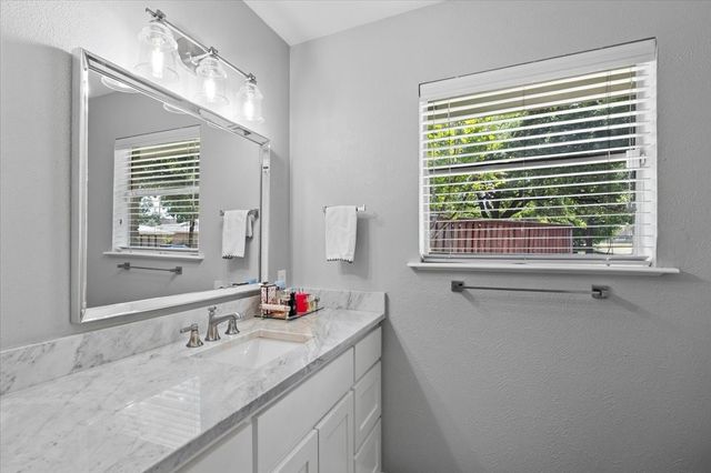 4405 Westlake Drive, Fort Worth, TX 76109