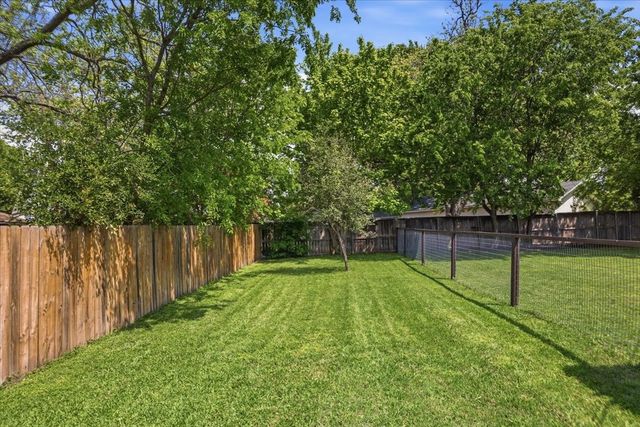 4405 Westlake Drive, Fort Worth, TX 76109