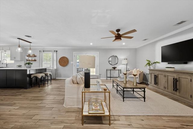 4405 Westlake Drive, Fort Worth, TX 76109