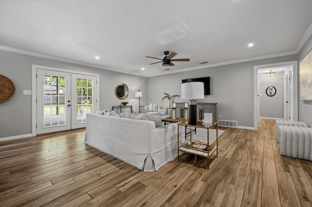 4405 Westlake Drive, Fort Worth, TX 76109