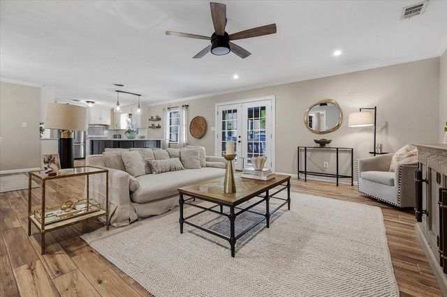 4405 Westlake Drive, Fort Worth, TX 76109