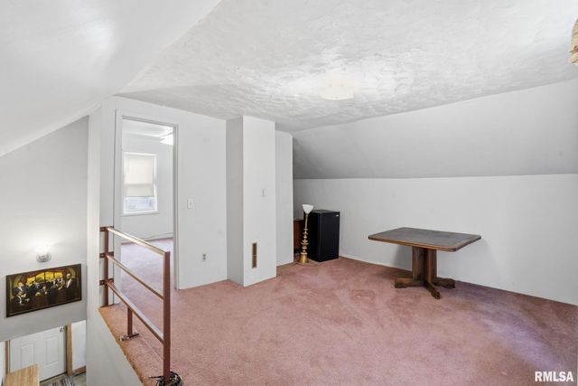 2537 BOIES Avenue, Davenport, IA 52802