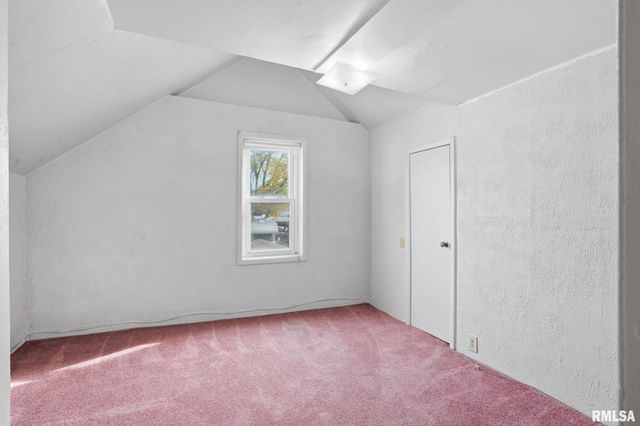 2537 BOIES Avenue, Davenport, IA 52802