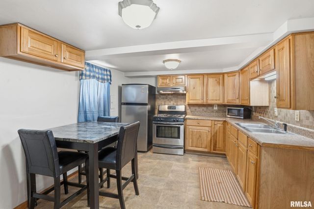 2537 BOIES Avenue, Davenport, IA 52802