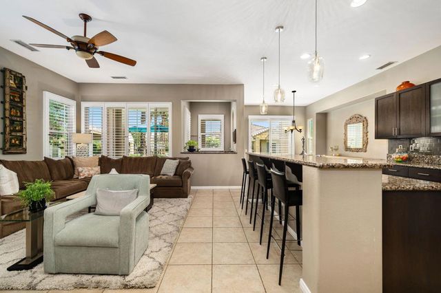 118 Mission Lake Way, Rancho Mirage, CA 92270