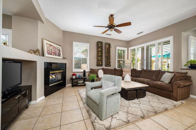 118 Mission Lake Way, Rancho Mirage, CA 92270