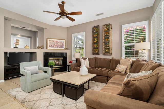 118 Mission Lake Way, Rancho Mirage, CA 92270