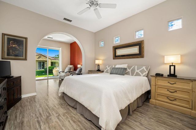 118 Mission Lake Way, Rancho Mirage, CA 92270