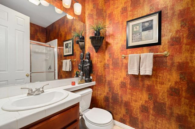 118 Mission Lake Way, Rancho Mirage, CA 92270