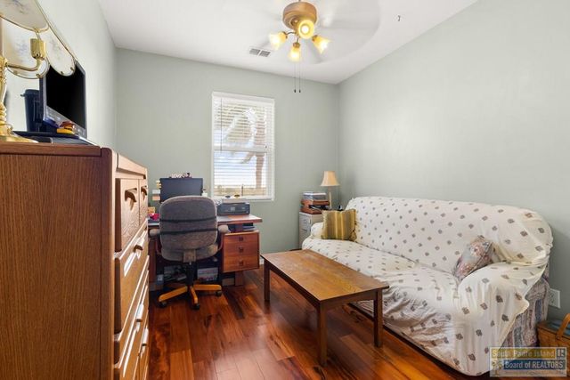 4 Harbor Town, Laguna Vista, TX 78578