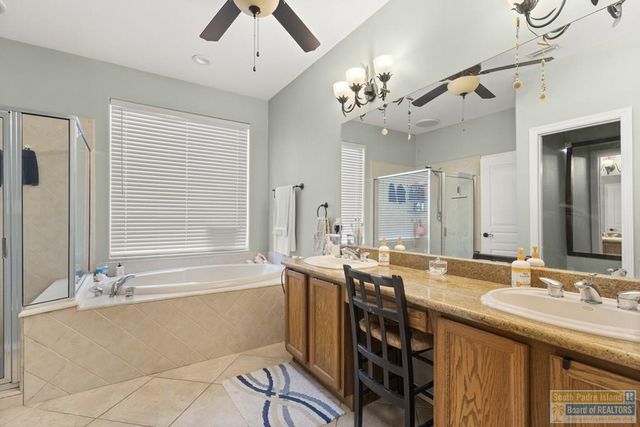 4 Harbor Town, Laguna Vista, TX 78578