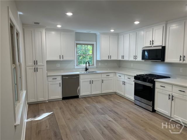 2610 Dogwood Avenue, Savannah, GA 31404