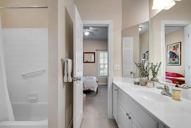 3160 Royal Creek SW Way, Lilburn, GA 30047