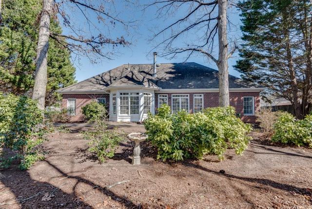 3160 Royal Creek SW Way, Lilburn, GA 30047