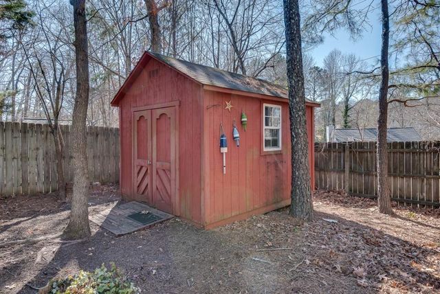 3160 Royal Creek SW Way, Lilburn, GA 30047