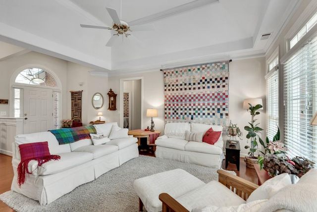 3160 Royal Creek SW Way, Lilburn, GA 30047