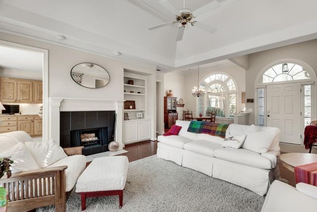 3160 Royal Creek SW Way, Lilburn, GA 30047