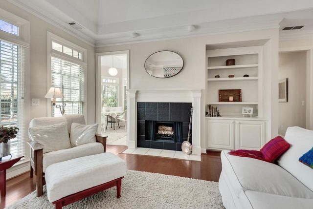 3160 Royal Creek SW Way, Lilburn, GA 30047