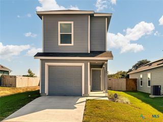 609 Soapstone Pass, San Marcos, TX 78656