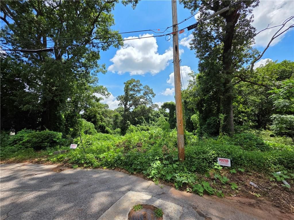 1700 Oak Knoll SE Circle, Atlanta, GA 30315
