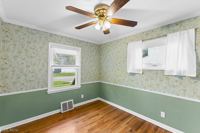 1107 Silver Lake Avenue, Cuyahoga Falls, OH 44223
