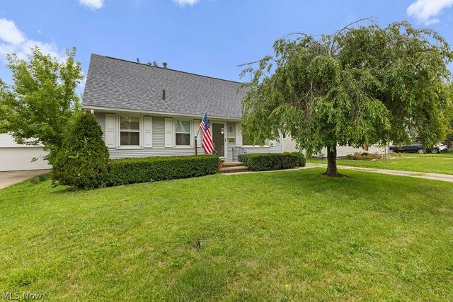 1107 Silver Lake Avenue, Cuyahoga Falls, OH 44223