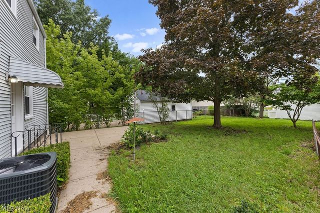 1107 Silver Lake Avenue, Cuyahoga Falls, OH 44223