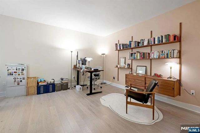 9 Ave At Port Imperial 713, West New York, NJ 07093