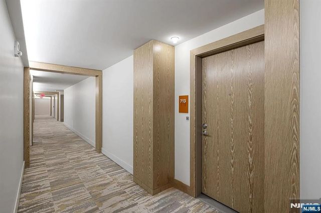 9 Ave At Port Imperial 713, West New York, NJ 07093