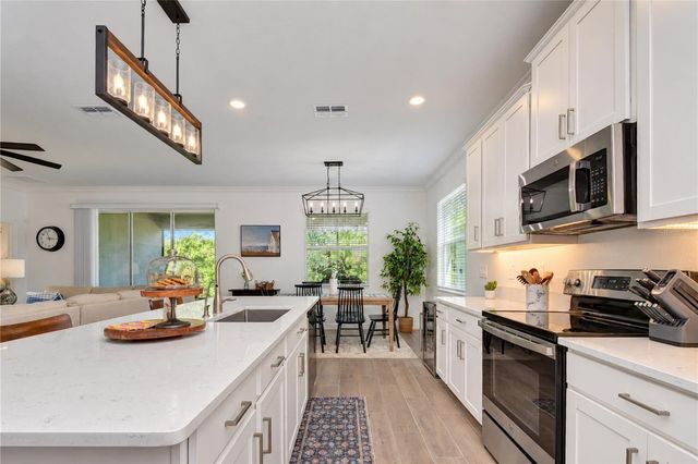 10577 BANYAN BREEZE BOULEVARD, Land O Lakes, FL 34638