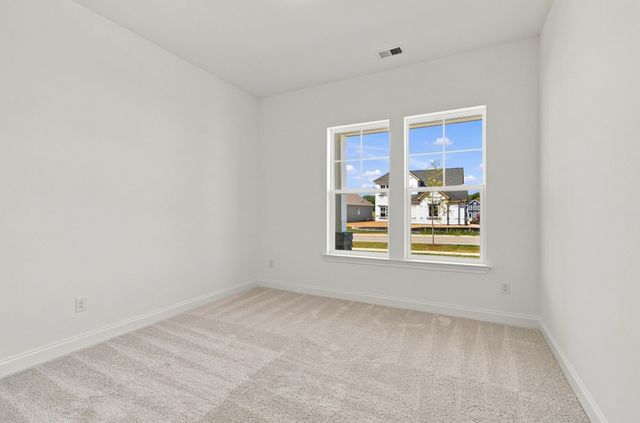 838 Drivers Cir, Columbia, TN 38401