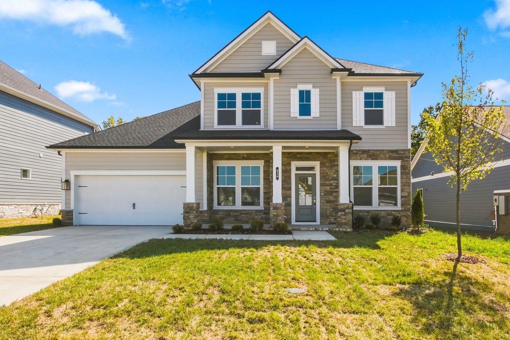 838 Drivers Cir, Columbia, TN 38401