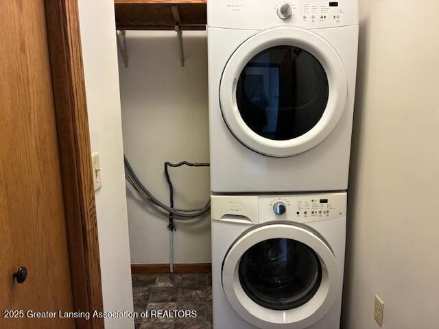 308 N Swegles Street, St. Johns, MI 48879